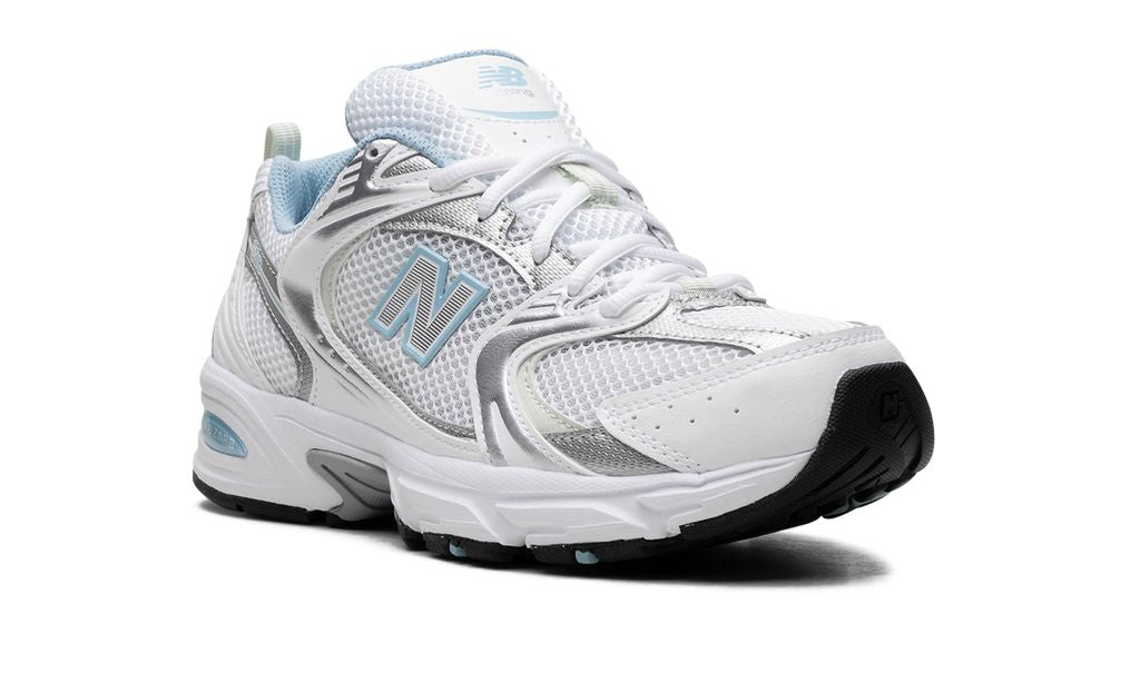 NB 530 White