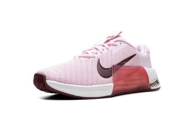 NK Metcon 9 Pink Foam
