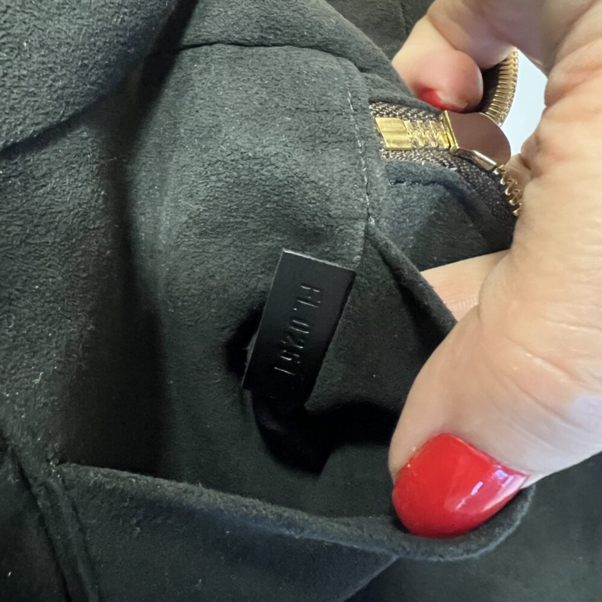 LOUIS VUITTON VANITY PM & FRAME SANDALS SET