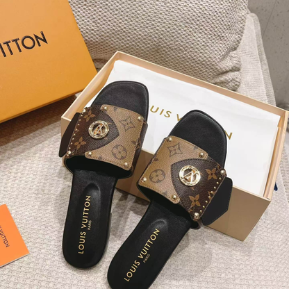 LOUIS VUITTON VANITY PM & FRAME SANDALS SET