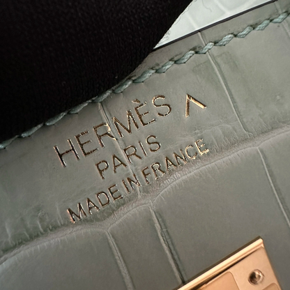 HERMÈS SET – KELLY 28 VERT D’EAU ALLIGATOR LIMITED EDITION & ORAN SANDALS GREEN