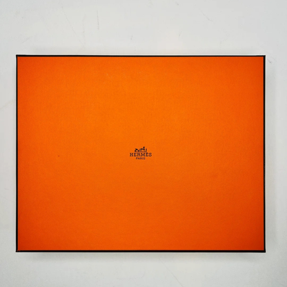 HERMÈS SET – KELLY 28 VERT D’EAU ALLIGATOR LIMITED EDITION & ORAN SANDALS GREEN