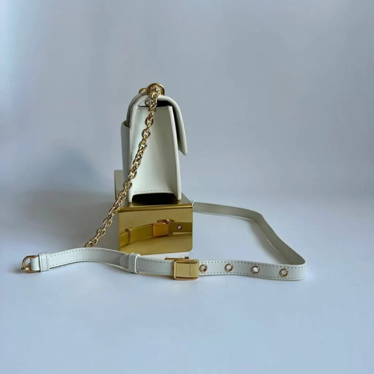 DIOR 30 MONTAIGNE EAST-WEST BAG WITH CHAIN