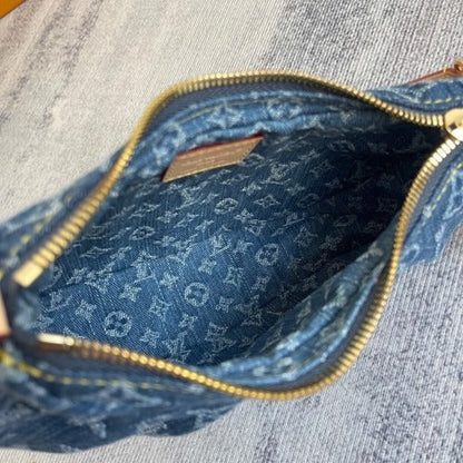 POCHETTE VALLEY BAG BY LOUIS VUITTON