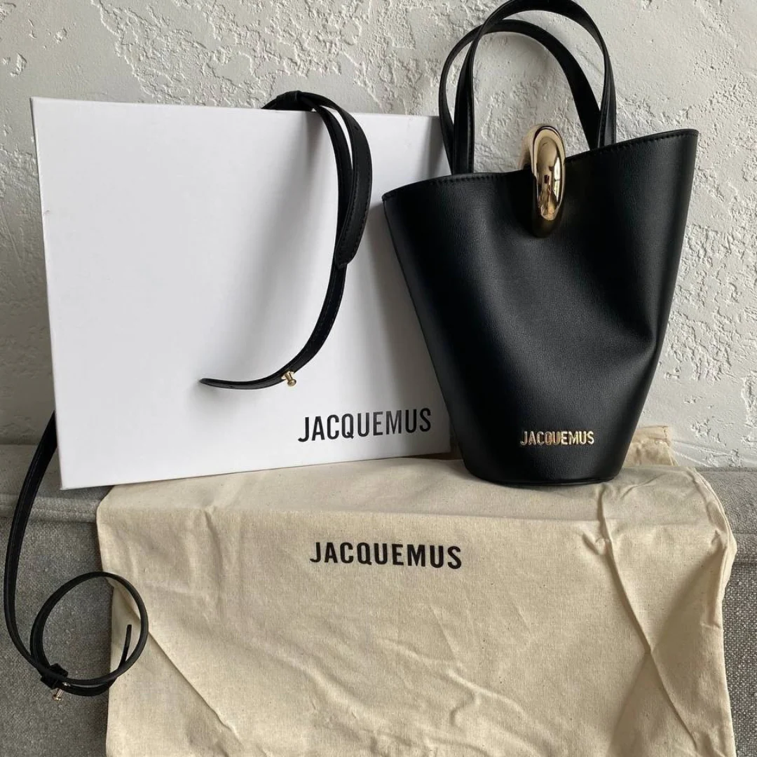 JACQUEMUS LE PETIT BAMBOLA LEATHER TOTE