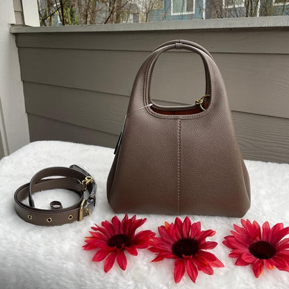 COACH LANA SHOULDER 23 BROWN