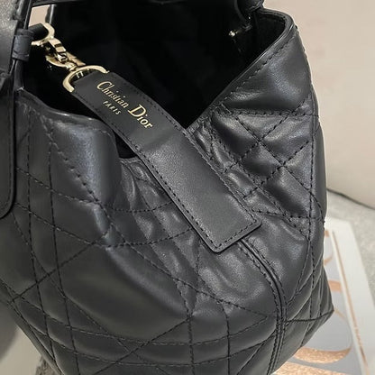 DIOR TOUJOURS VERTICAL MEDIUM TOTE BAG