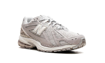 NB 1906R "Grey Day"