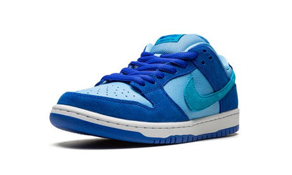 NK SB Dunk Low Blue Raspberry