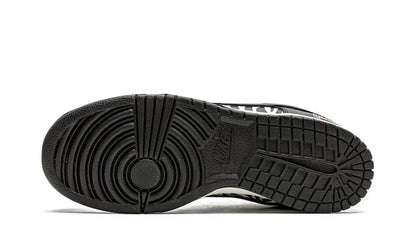 NK SB Dunk Low Quartersnacks Zebra